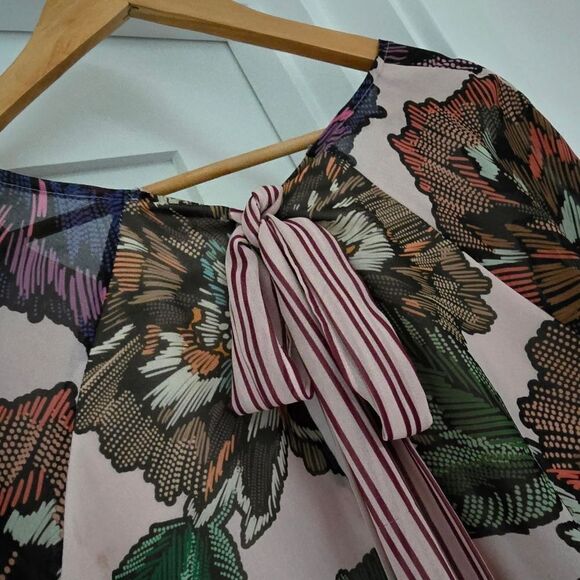 Badgley Mischka Floral Tie-Back 3/4 Sleeve Flutter Top in Dusty Rose Pink - Picture 10 of 15